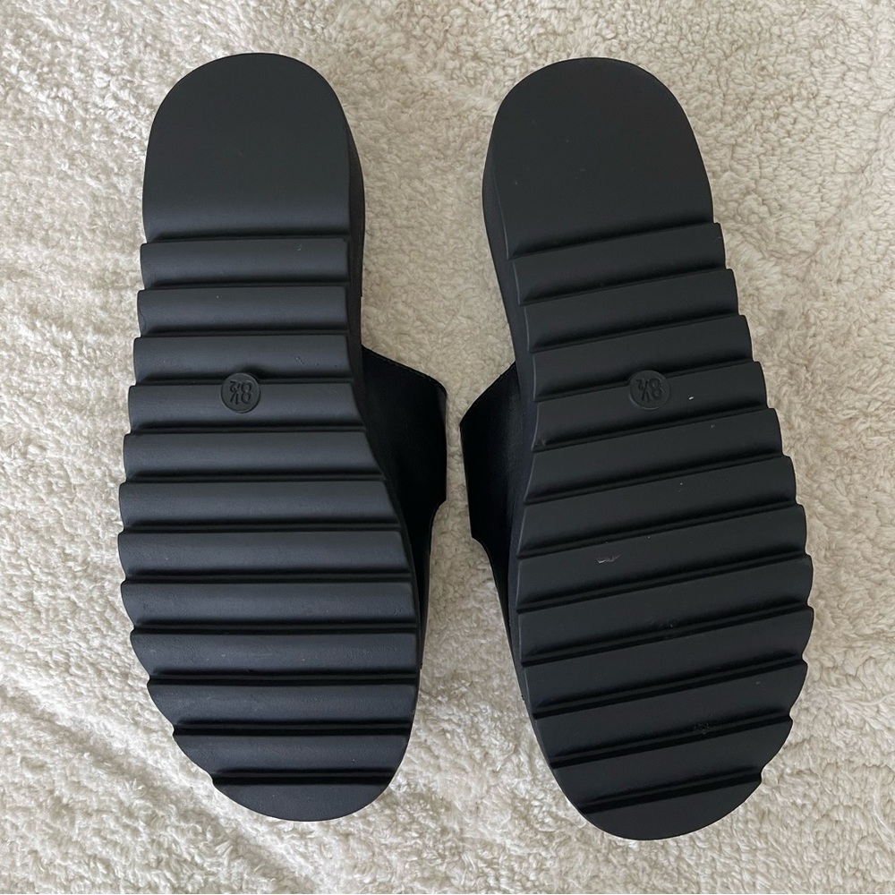 NWOT Madden NYC Black Double Buckle Flatforms Sz 8.5 - Picture 11 of 11